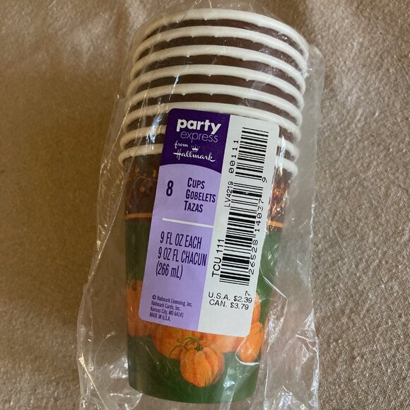 Thanksgiving Bundle Plates, Napkins & Cups - Picture 9 of 16